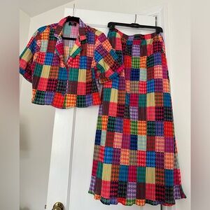 Dressed in Lala Ćest la Vie Plissé Skirt Set in Fun House Size L